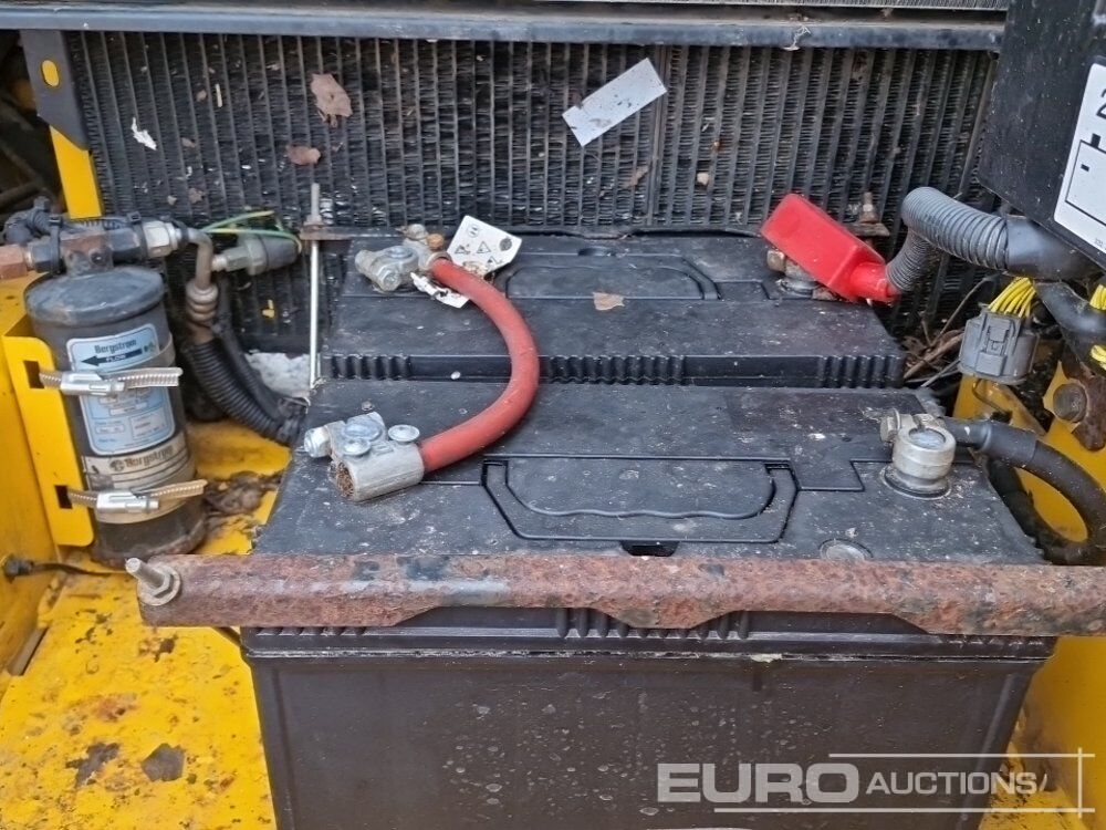 Pelle sur chenille JCB JS145LR: photos 35 Pelle sur chenille JCB JS145LR: photos 35