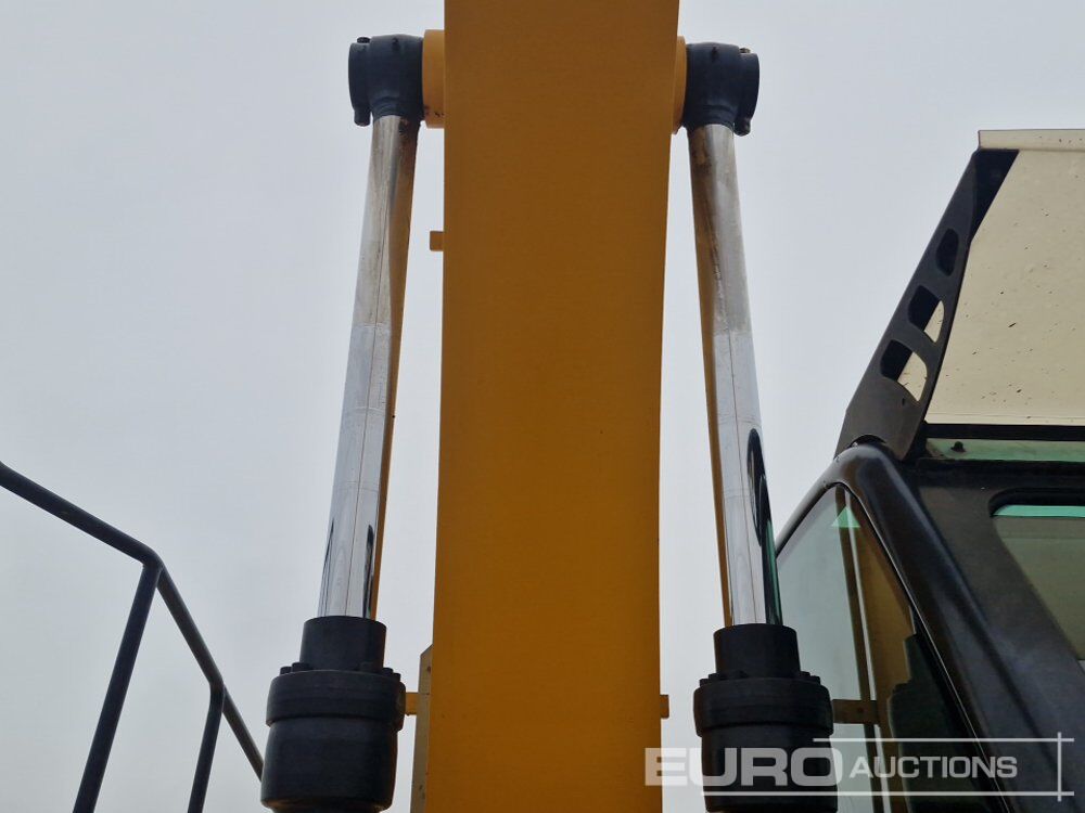 Pelle sur chenille JCB JS145LR: photos 20 Pelle sur chenille JCB JS145LR: photos 20
