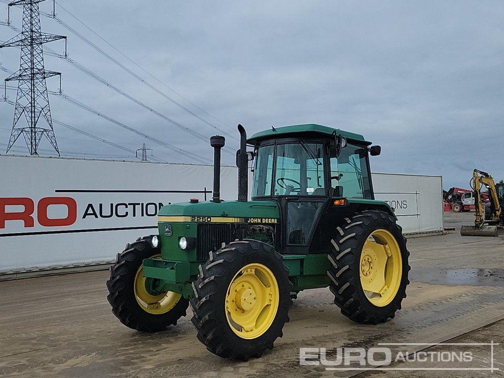 John Deere 2250 - Tracteur agricole: photos 1 John Deere 2250 - Tracteur agricole: photos 1