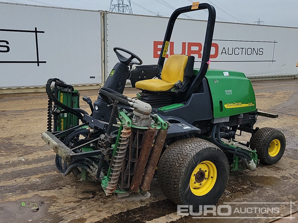 John Deere 3225C - Motofaucheuse: photos 1 John Deere 3225C - Motofaucheuse: photos 1