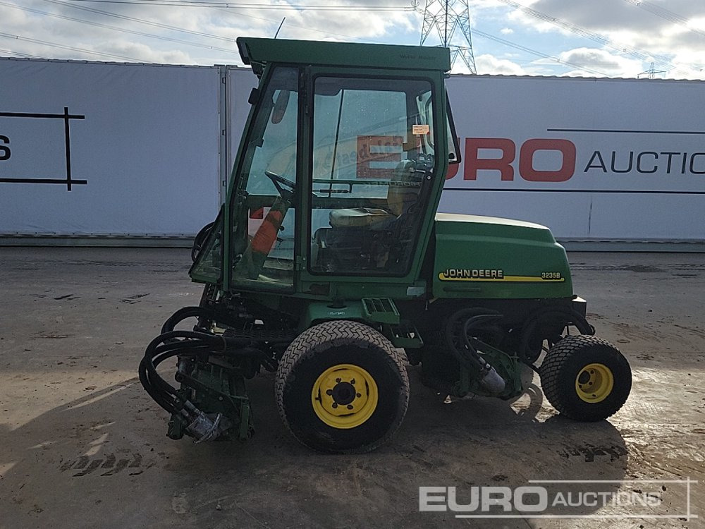 John Deere 3235B - Motofaucheuse: photos 2 John Deere 3235B - Motofaucheuse: photos 2