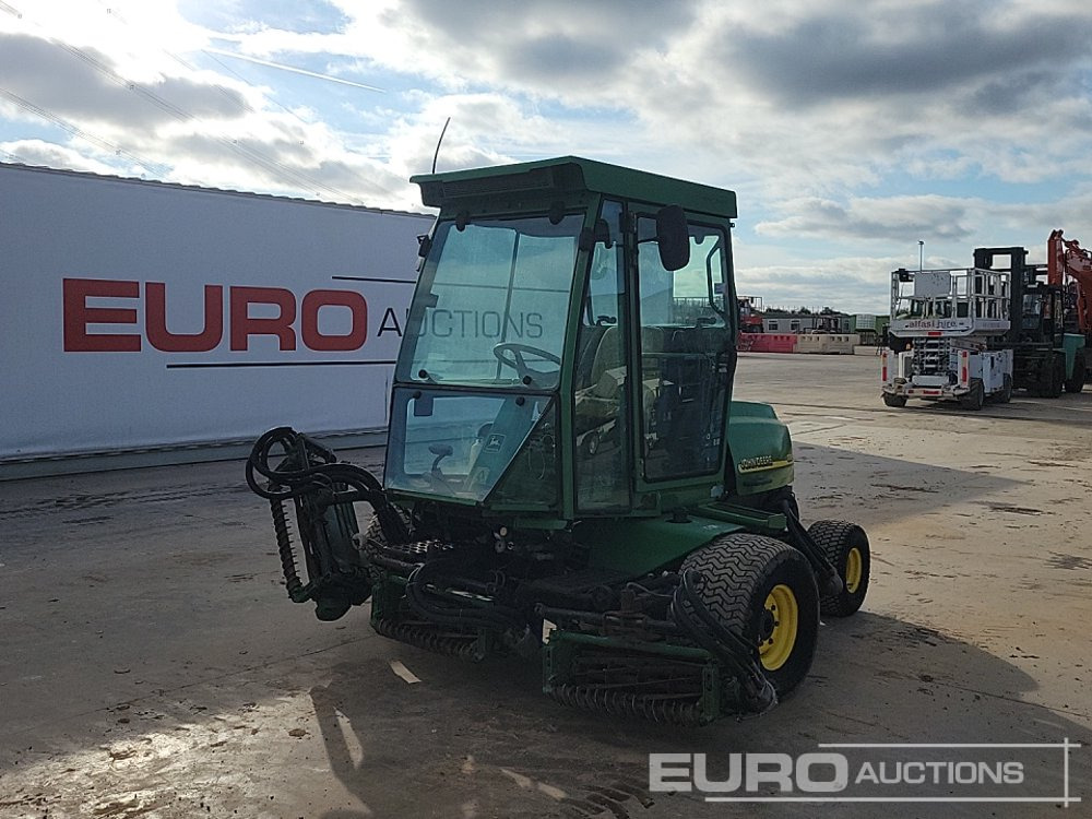 John Deere 3235B - Motofaucheuse: photos 1 John Deere 3235B - Motofaucheuse: photos 1