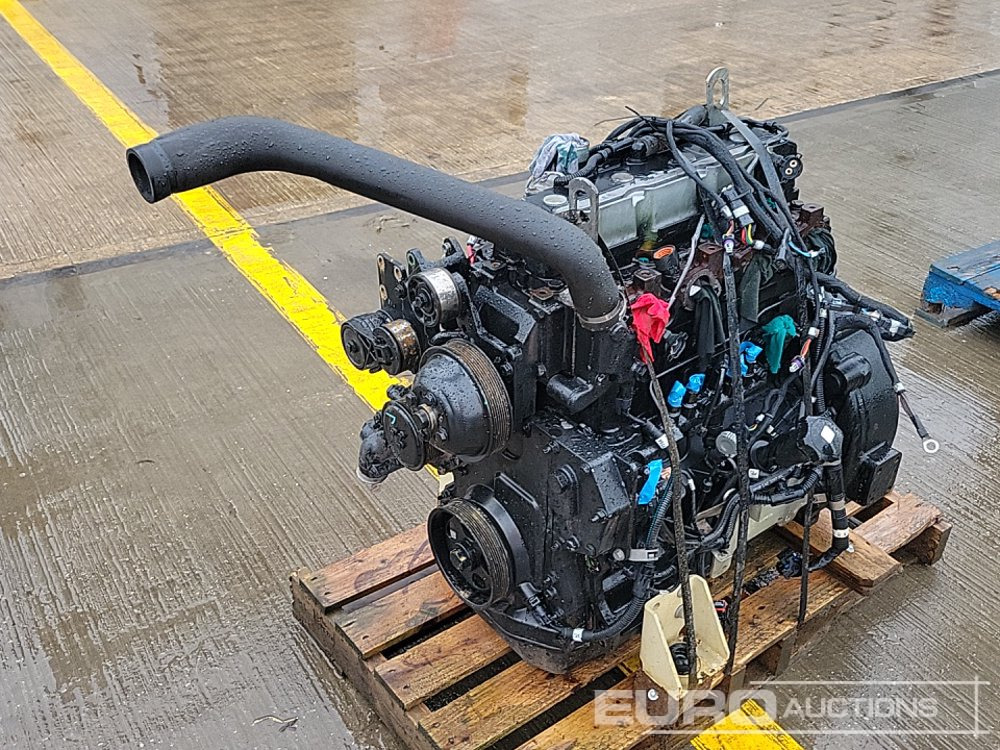 John Deere 4 Cylinder Engine - Moteur: photos 1 John Deere 4 Cylinder Engine - Moteur: photos 1