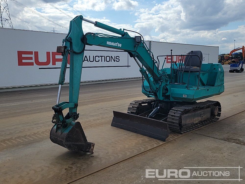 Komatsu PC10-5 - Mini pelle: photos 1 Komatsu PC10-5 - Mini pelle: photos 1