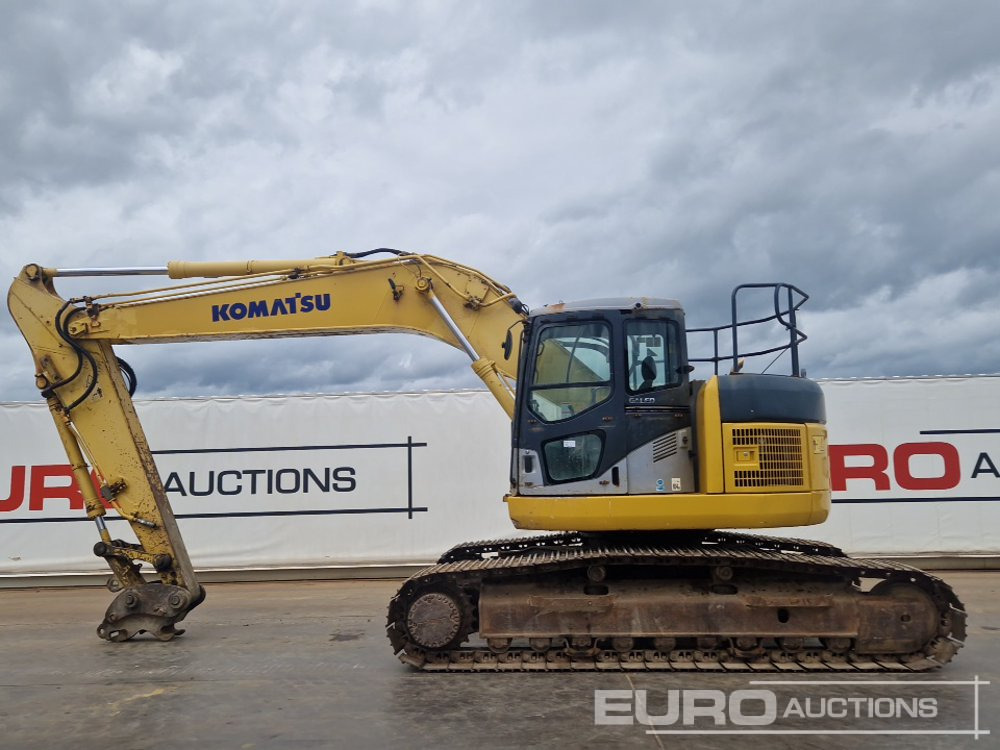 Komatsu PC228USLC-3N0 - Pelle sur chenille: photos 2 Komatsu PC228USLC-3N0 - Pelle sur chenille: photos 2