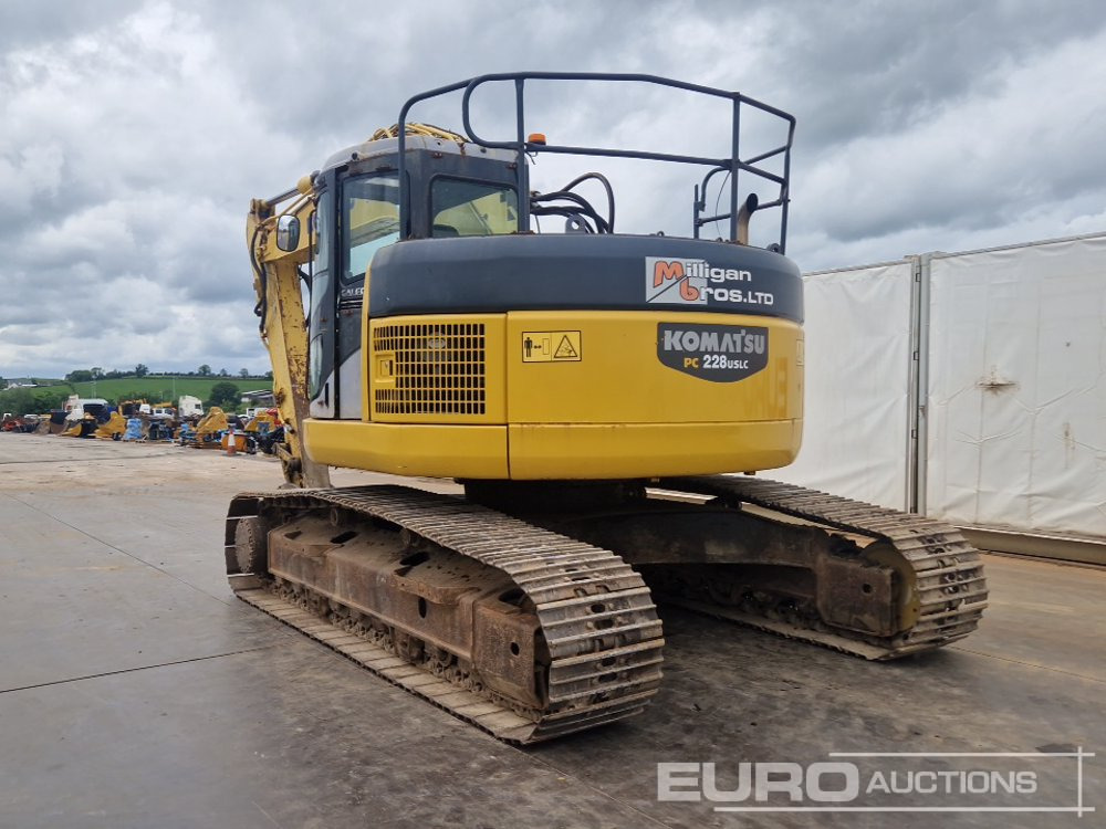 Komatsu PC228USLC-3N0 - Pelle sur chenille: photos 3 Komatsu PC228USLC-3N0 - Pelle sur chenille: photos 3