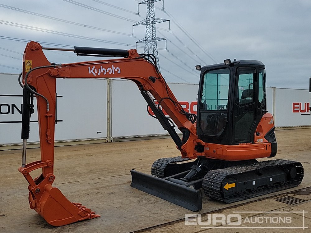 Kubota U55-4 - Mini pelle: photos 1 Kubota U55-4 - Mini pelle: photos 1
