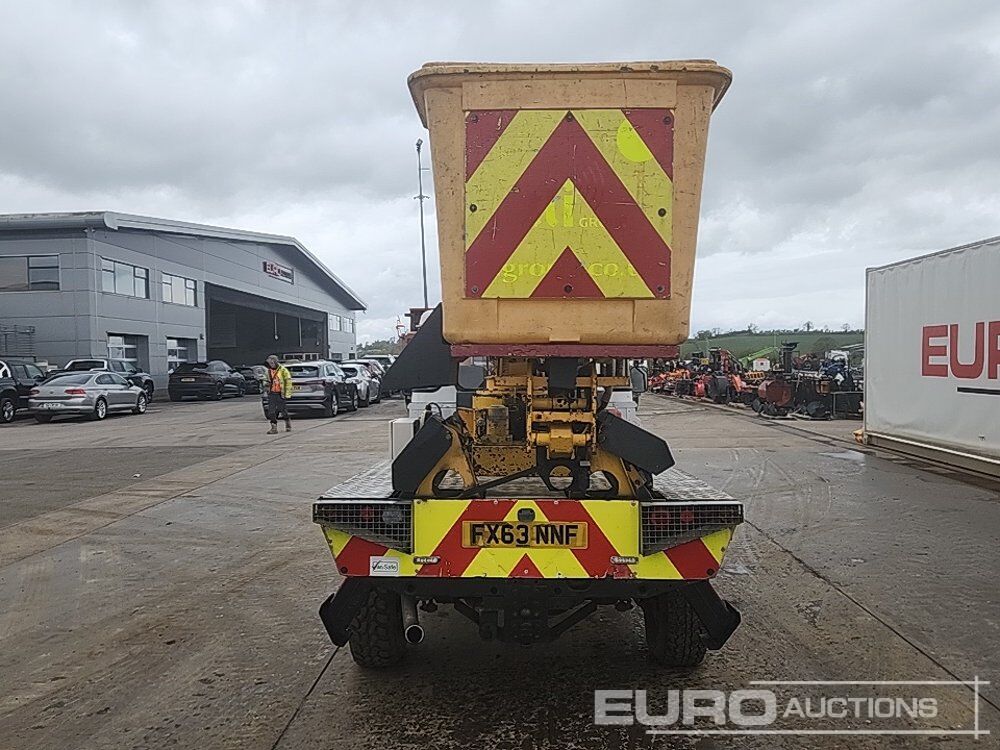 Land Rover Defender - Transport de personnes: photos 4 Land Rover Defender - Transport de personnes: photos 4