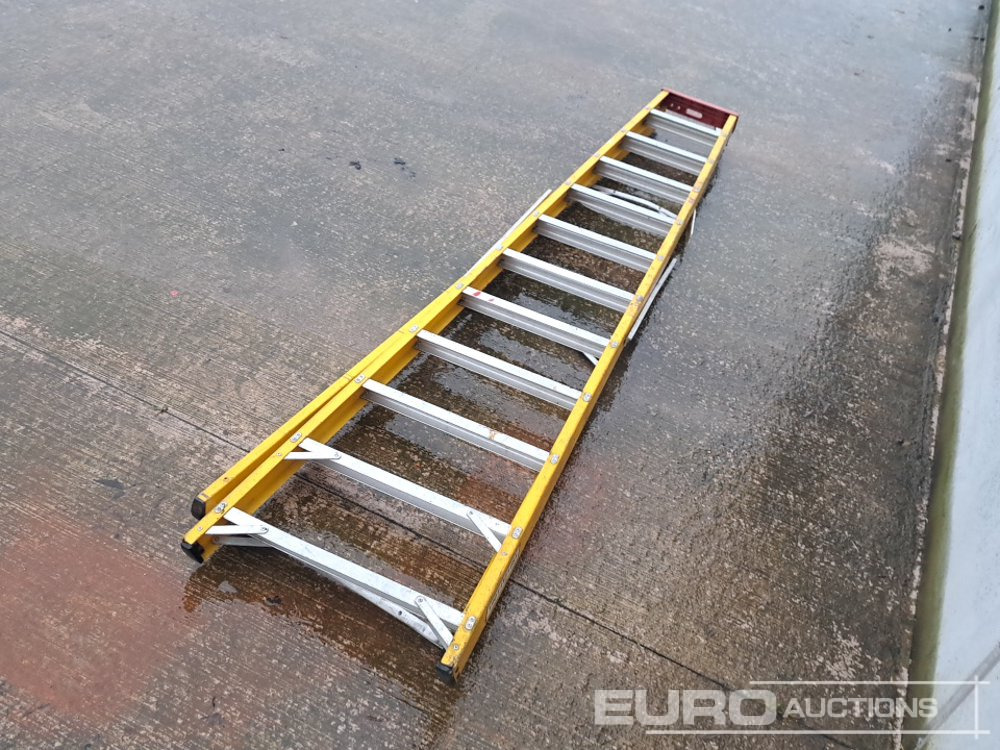 Lyte 12 Thread Stepladder - Équipement de garage: photos 4 Lyte 12 Thread Stepladder - Équipement de garage: photos 4