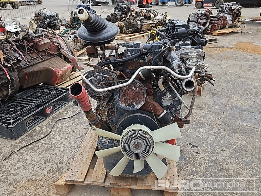 MAN 4 Cylinder Engine, Gearbox - Moteur: photos 4 MAN 4 Cylinder Engine, Gearbox - Moteur: photos 4