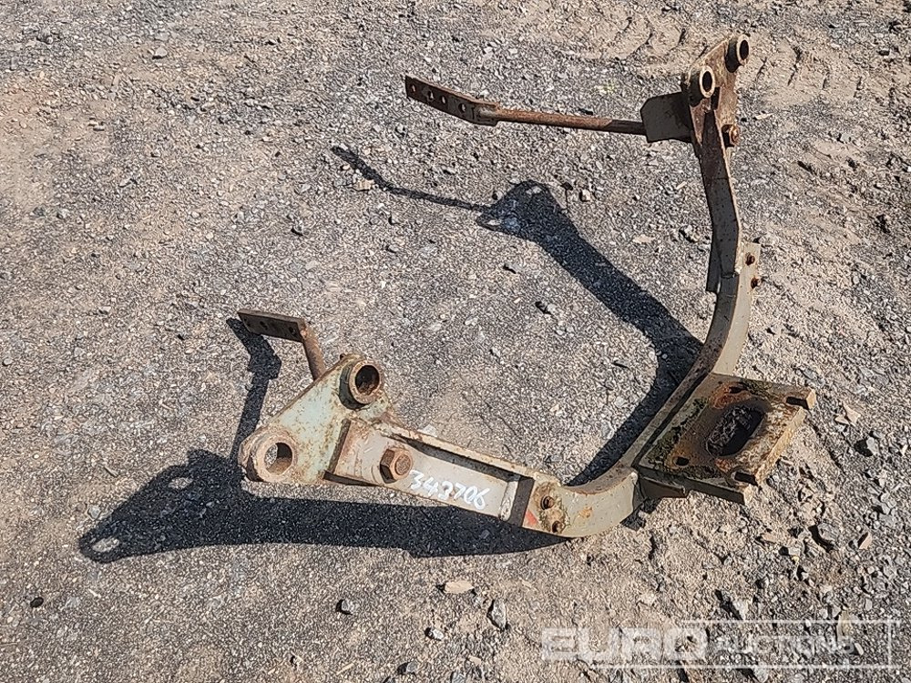 Loader Bracket to suit Massey Ferguson 80 - Machine agricole: photos 2 Loader Bracket to suit Massey Ferguson 80 - Machine agricole: photos 2
