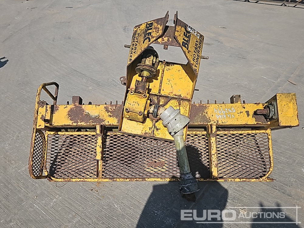 PTO Driven Rotary Stone Rake to suit 3 Point Linkage - Machine agricole: photos 4 PTO Driven Rotary Stone Rake to suit 3 Point Linkage - Machine agricole: photos 4