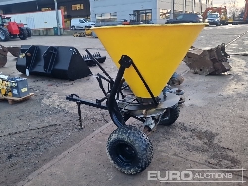 Single Axle Ground Driven Fertilizer Sower - Machine agricole: photos 2 Single Axle Ground Driven Fertilizer Sower - Machine agricole: photos 2