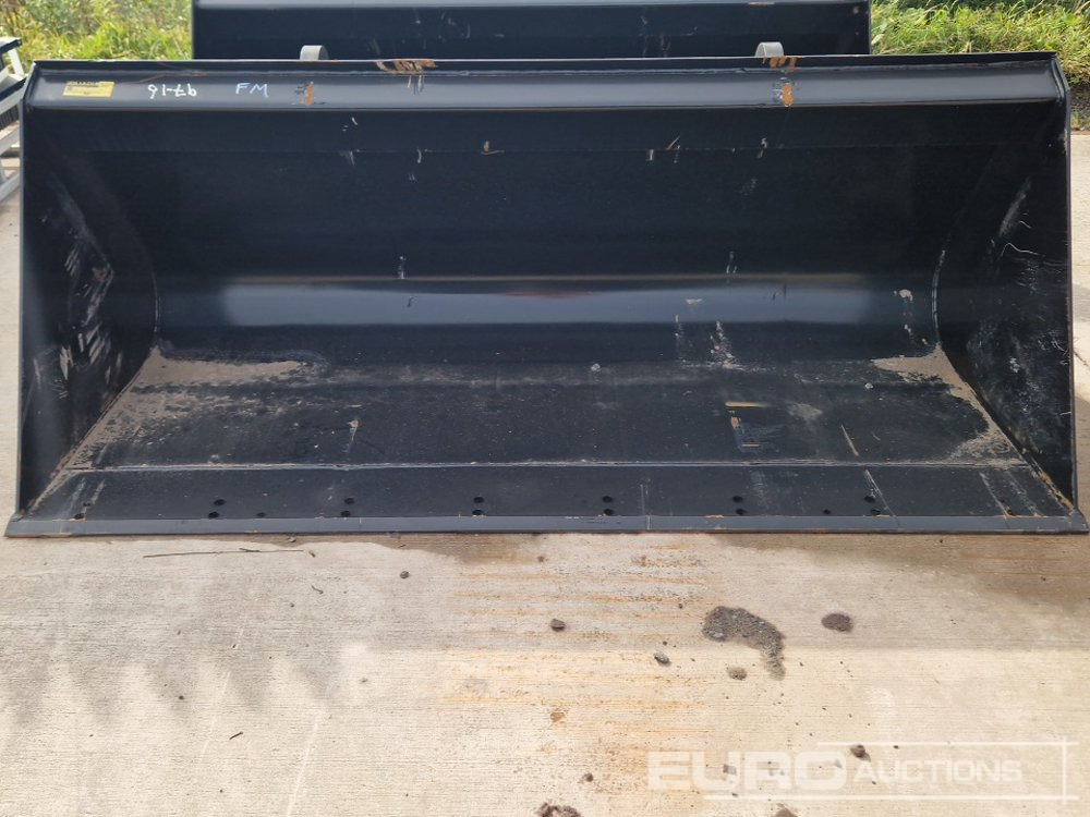 Unused Strickland 90" Loading Bucket to suit JCB Telehandler - Machine agricole: photos 5 Unused Strickland 90" Loading Bucket to suit JCB Telehandler - Machine agricole: photos 5
