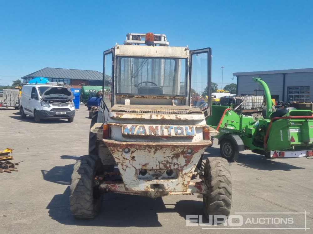 Manitou Diesel Rough Terrain Forklift, 2 Stage Mast, Forks - Chariot tout terrain: photos 4 Manitou Diesel Rough Terrain Forklift, 2 Stage Mast, Forks - Chariot tout terrain: photos 4