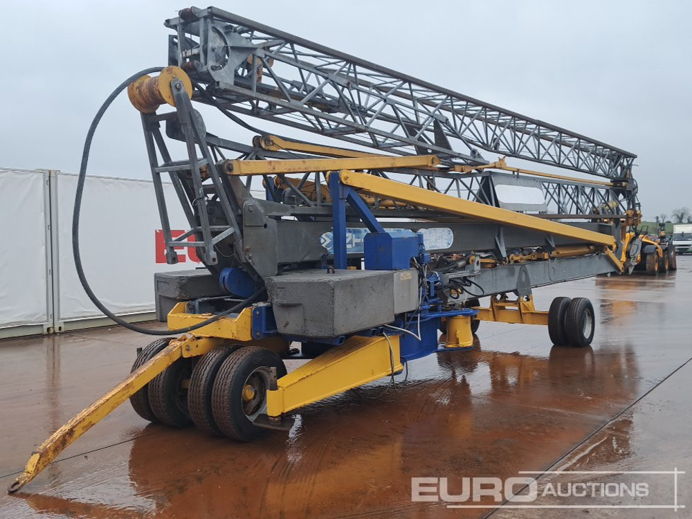 Mantis 3210 - Grue à montage rapide: photos 1 Mantis 3210 - Grue à montage rapide: photos 1