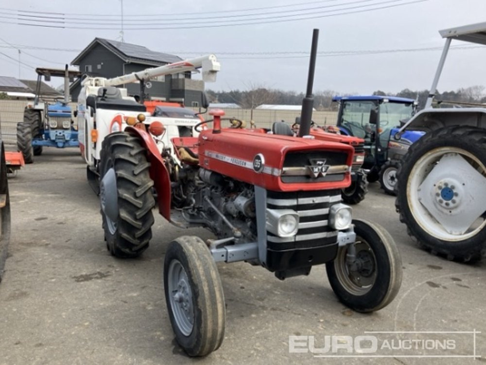 Massey Ferguson 135 - Tracteur agricole: photos 2 Massey Ferguson 135 - Tracteur agricole: photos 2