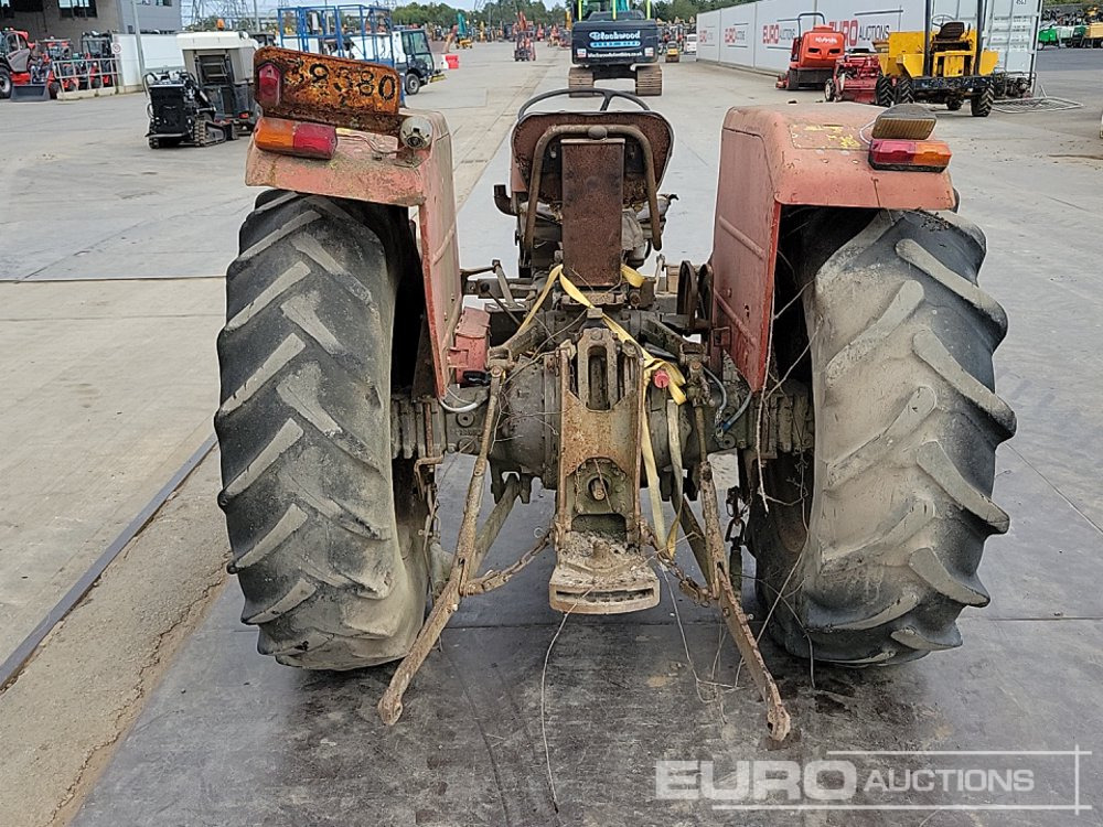 Massey Ferguson 158 - Tracteur agricole: photos 4 Massey Ferguson 158 - Tracteur agricole: photos 4