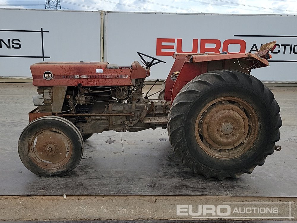 Massey Ferguson 158 - Tracteur agricole: photos 2 Massey Ferguson 158 - Tracteur agricole: photos 2