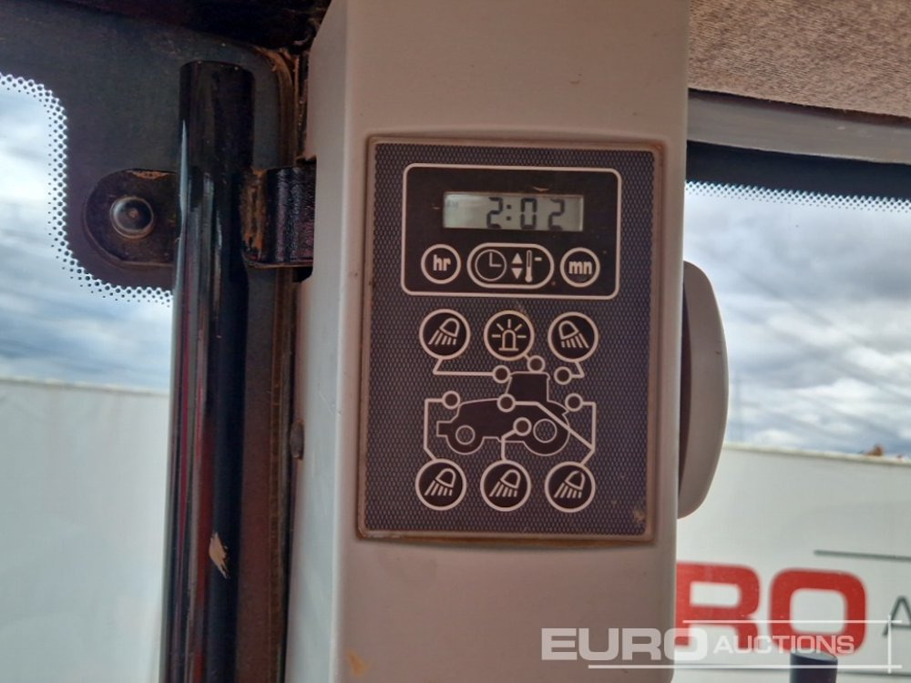 Tracteur agricole Massey Ferguson 6480: photos 41