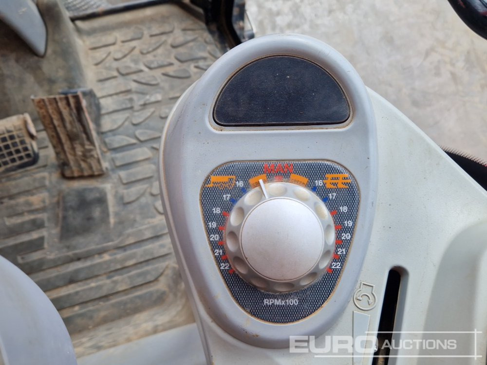Tracteur agricole Massey Ferguson 6480: photos 37