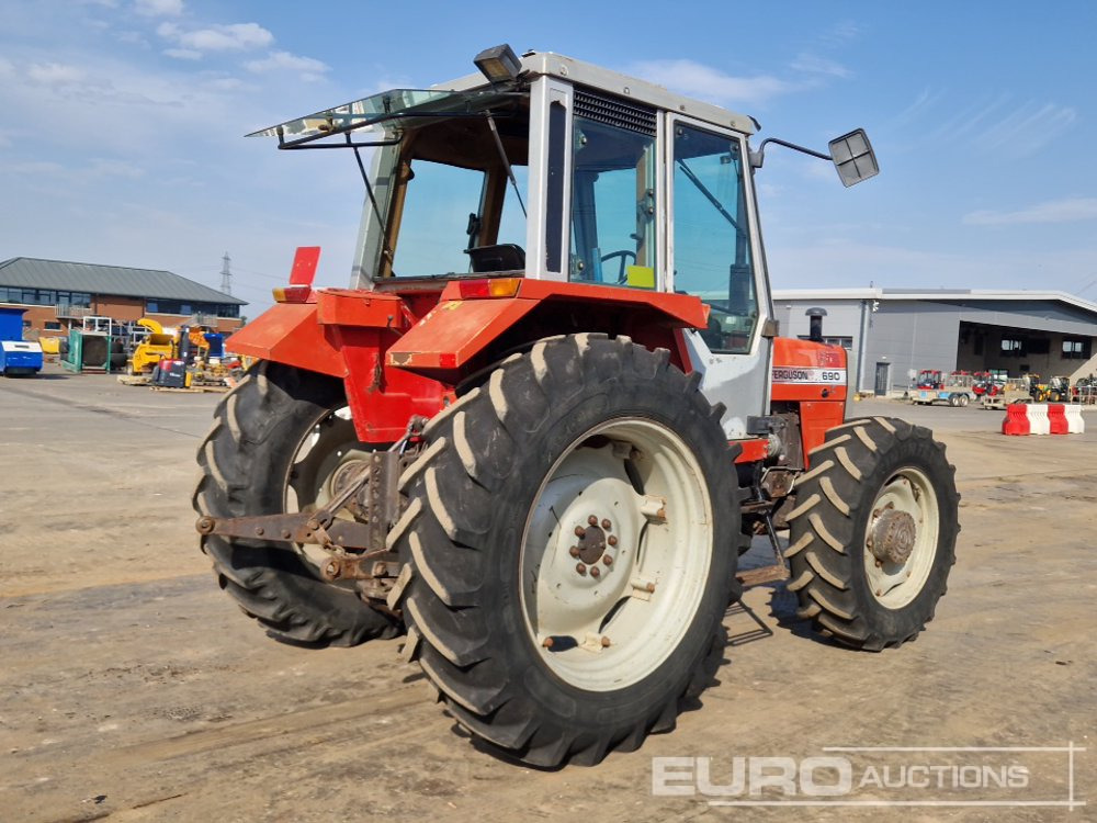 Massey Ferguson 690 - Tracteur agricole: photos 5 Massey Ferguson 690 - Tracteur agricole: photos 5
