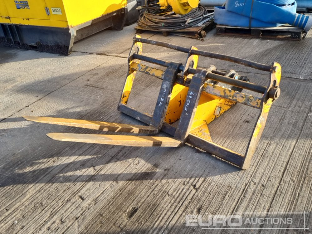 Fork Frame & Forks 45mm Pin to suit 4-6 Ton Excavator - Matériel de manutention: photos 1 Fork Frame & Forks 45mm Pin to suit 4-6 Ton Excavator - Matériel de manutention: photos 1