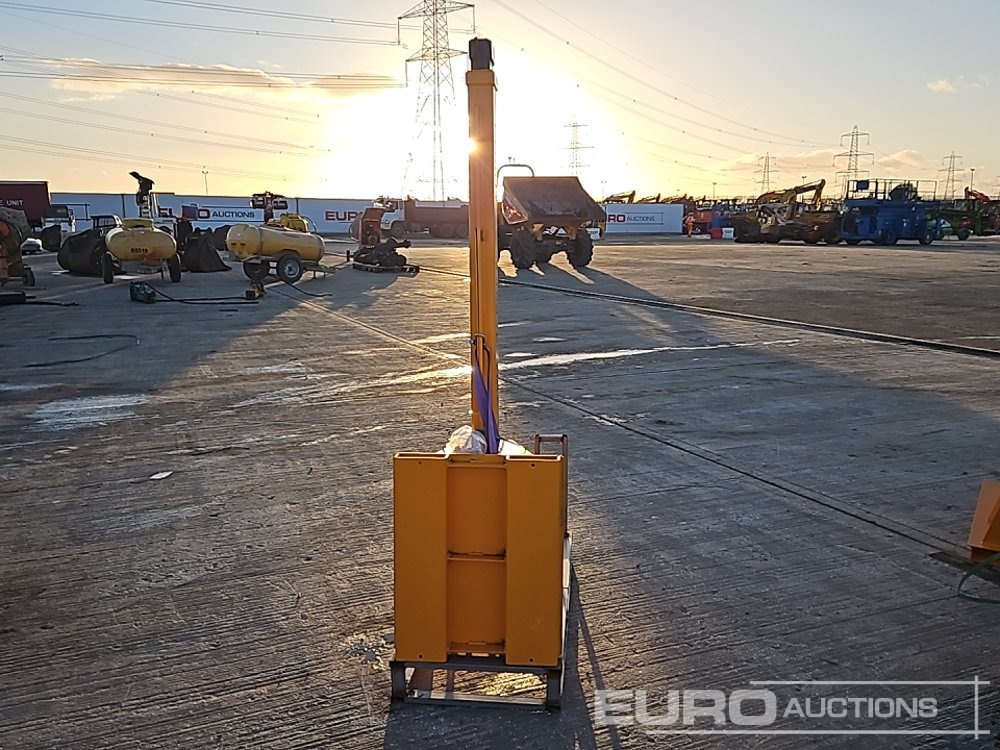 Unused 2025 1 Ton Multi Position Forklift Jib - Matériel de manutention: photos 2 Unused 2025 1 Ton Multi Position Forklift Jib - Matériel de manutention: photos 2