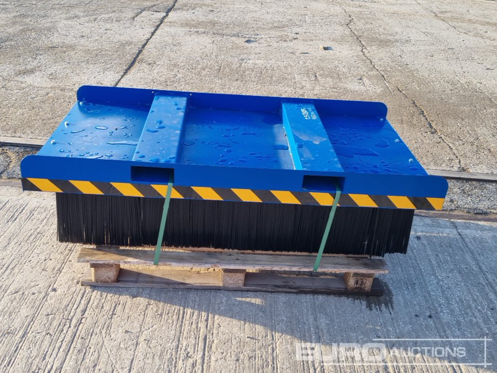 Unused 2025 Rolfi Broom to suit Forklift - Matériel de manutention: photos 2 Unused 2025 Rolfi Broom to suit Forklift - Matériel de manutention: photos 2