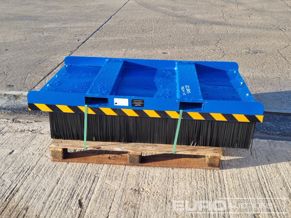 Unused 2025 Rolfi Broom to suit Forklift - Matériel de manutention: photos 4 Unused 2025 Rolfi Broom to suit Forklift - Matériel de manutention: photos 4