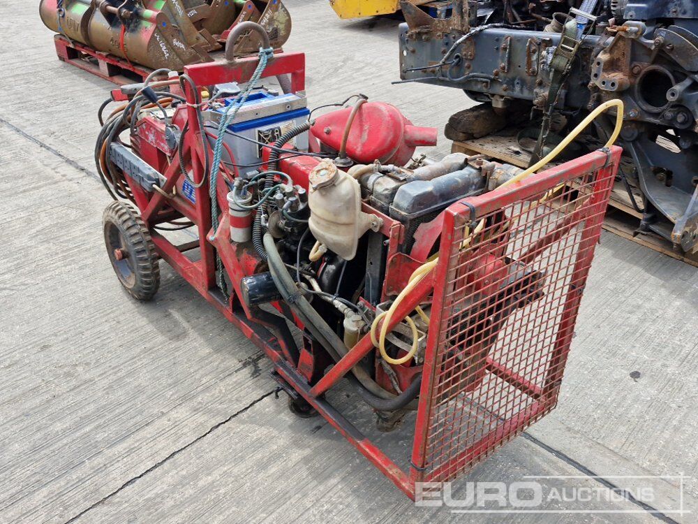 Mecc Alte Spa 9kVA Generator/Welder, Reliant Engine - Groupe électrogène: photos 3 Mecc Alte Spa 9kVA Generator/Welder, Reliant Engine - Groupe électrogène: photos 3