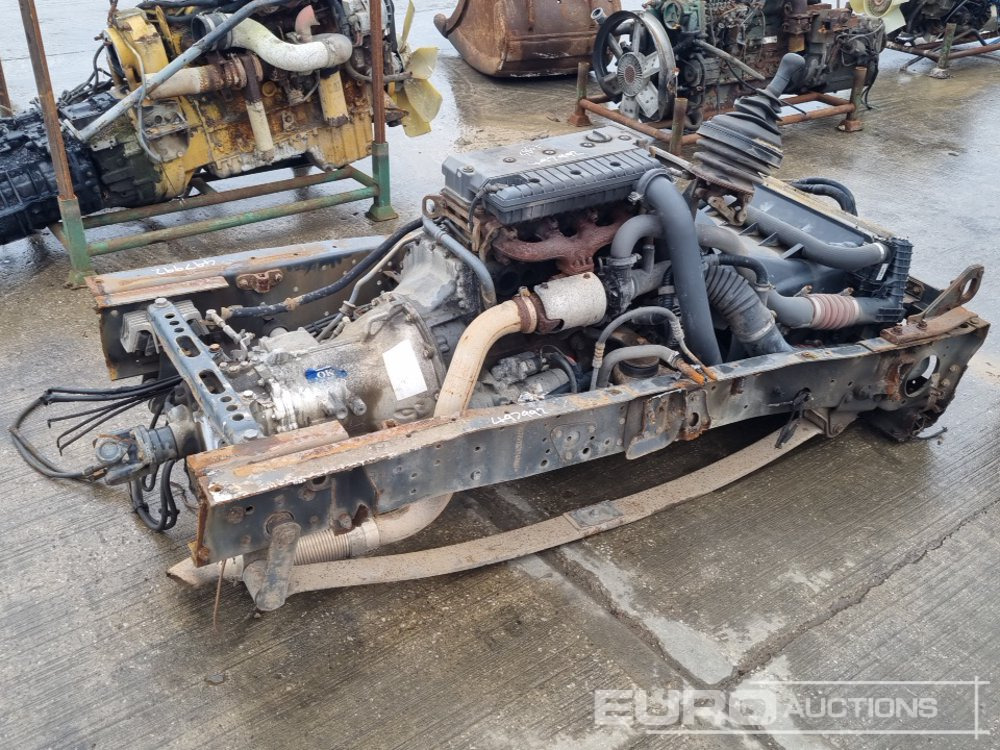 Mercedes 4 Cylinder Powerpack - Moteur: photos 1 Mercedes 4 Cylinder Powerpack - Moteur: photos 1