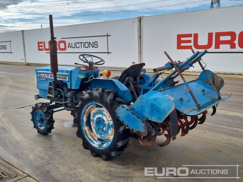 Mitsubishi D1600 - Micro tracteur: photos 3 Mitsubishi D1600 - Micro tracteur: photos 3