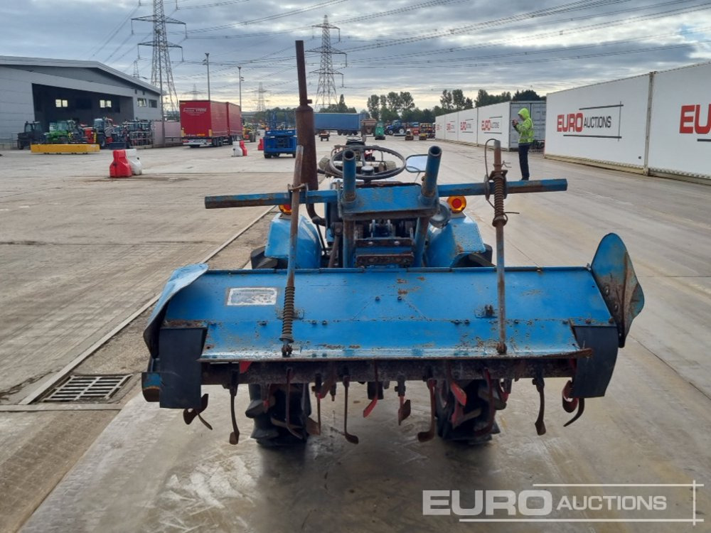 Mitsubishi D1600 - Micro tracteur: photos 4 Mitsubishi D1600 - Micro tracteur: photos 4