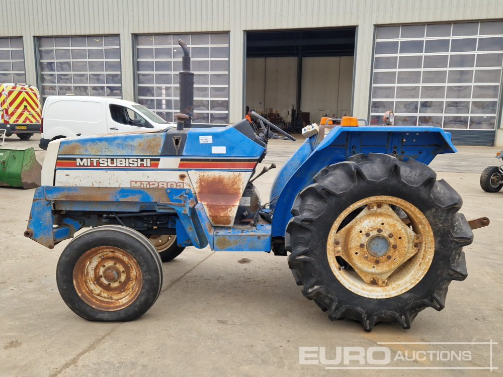 Mitsubishi MT2801 - Micro tracteur: photos 2 Mitsubishi MT2801 - Micro tracteur: photos 2