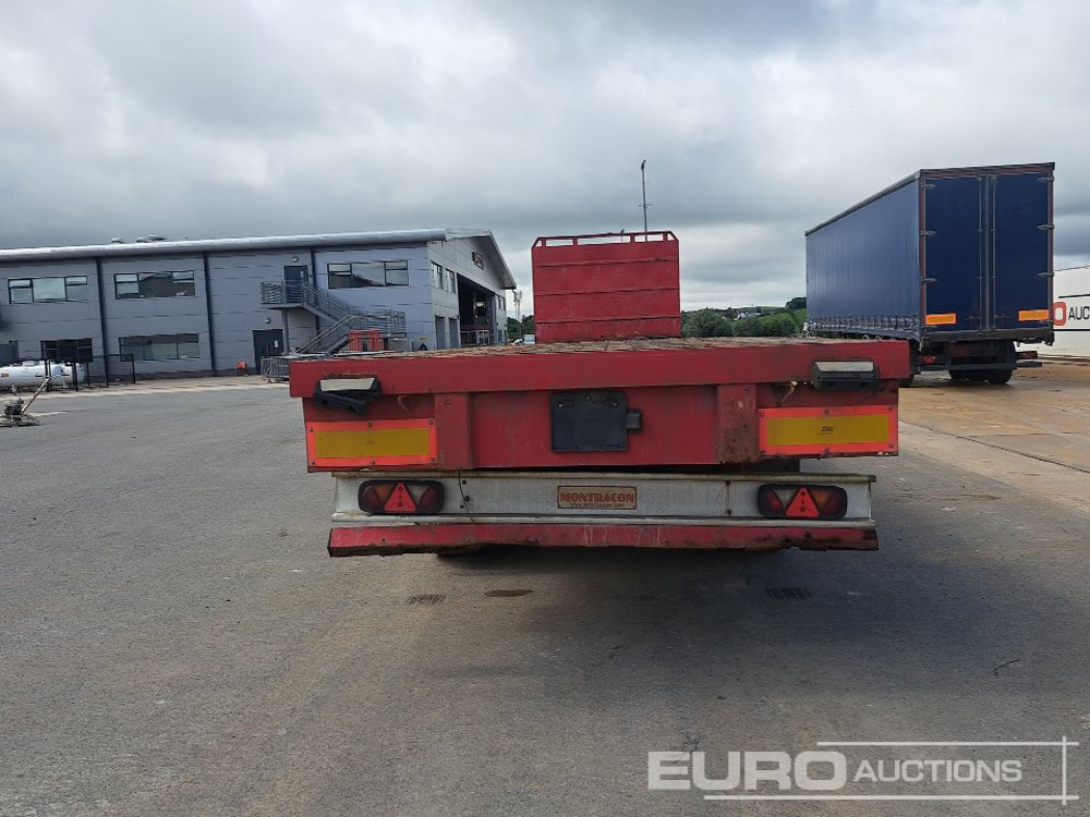 Montracon 45' Tri Axle Flat Trailer, Goal Post Sockets - Semi-remorque plateau: photos 4 Montracon 45' Tri Axle Flat Trailer, Goal Post Sockets - Semi-remorque plateau: photos 4