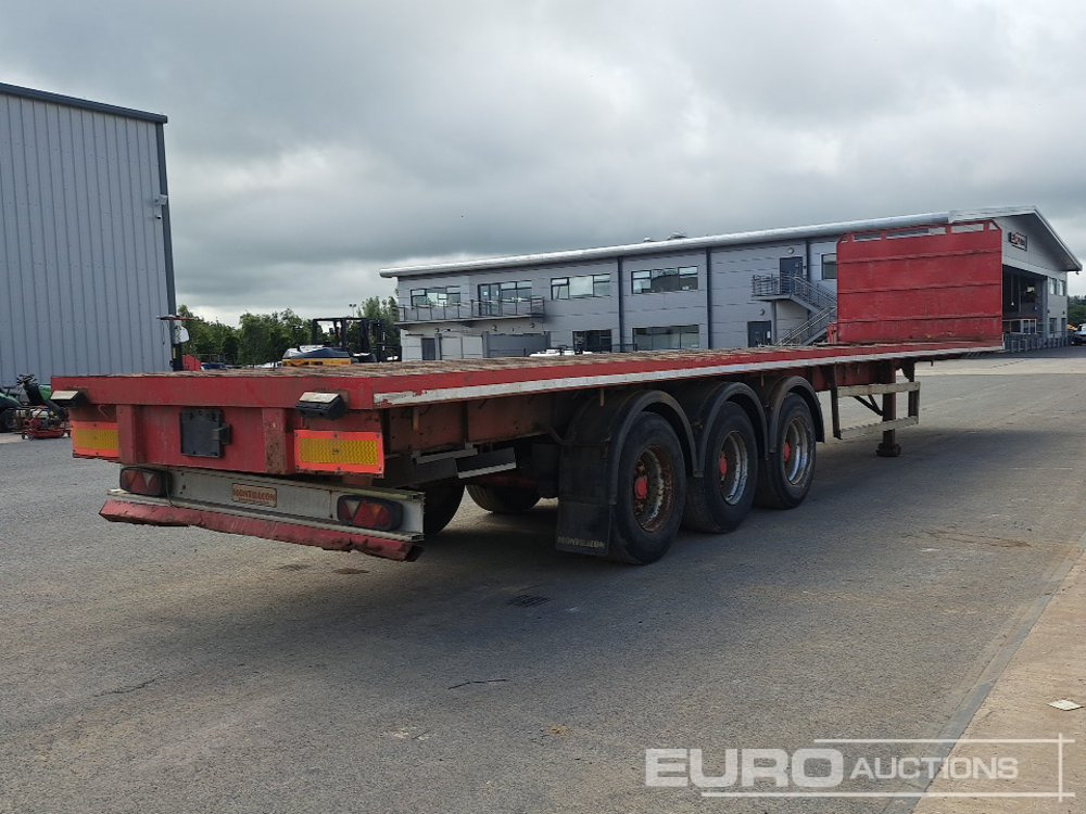 Montracon 45' Tri Axle Flat Trailer, Goal Post Sockets - Semi-remorque plateau: photos 5 Montracon 45' Tri Axle Flat Trailer, Goal Post Sockets - Semi-remorque plateau: photos 5