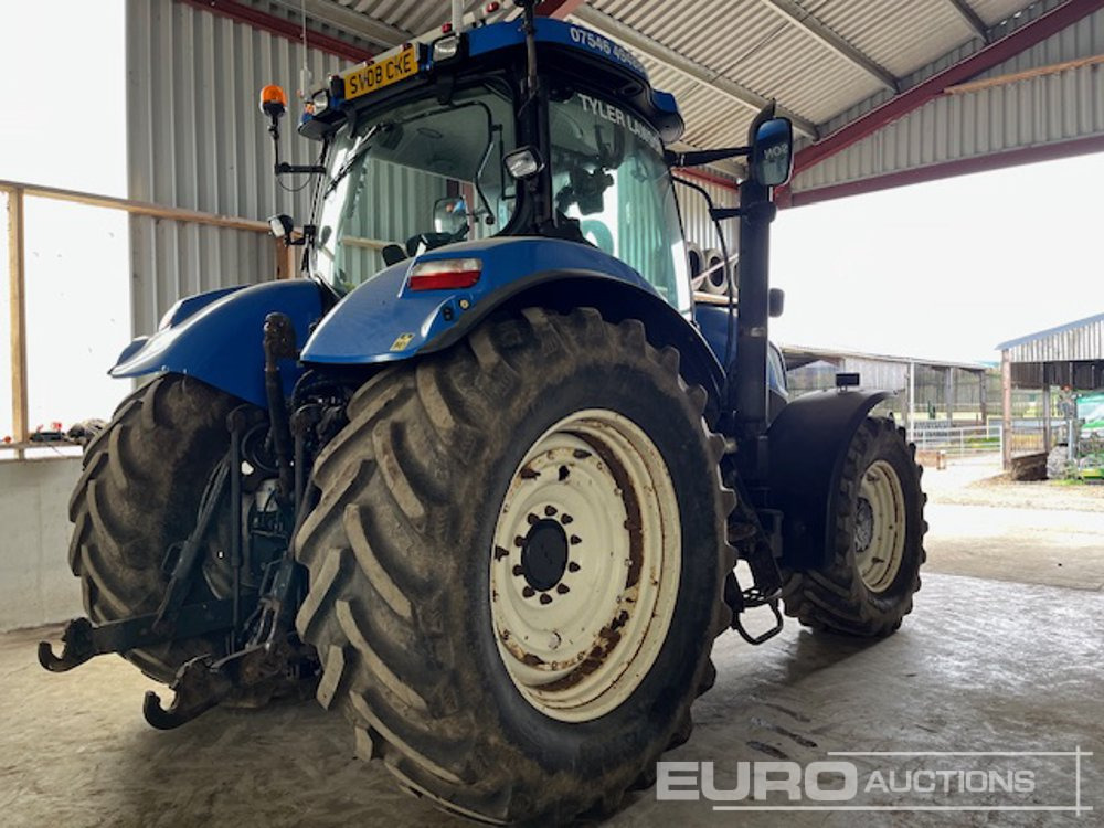 New Holland T7030 - Tracteur agricole: photos 4 New Holland T7030 - Tracteur agricole: photos 4