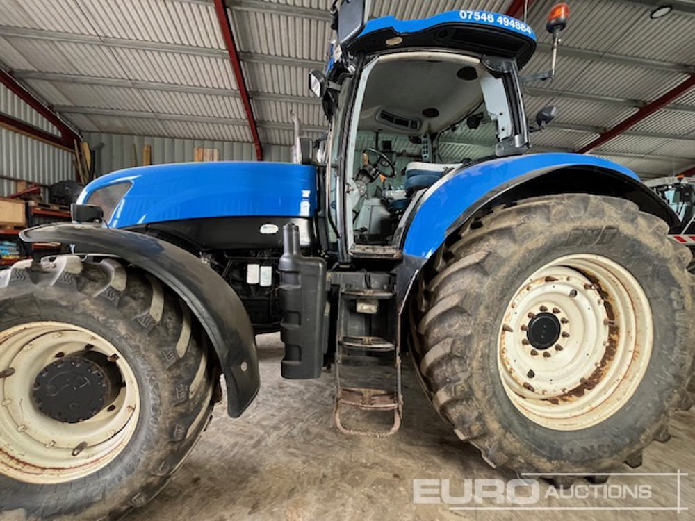 New Holland T7030 - Tracteur agricole: photos 2 New Holland T7030 - Tracteur agricole: photos 2