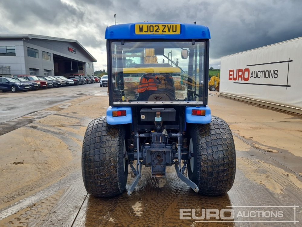 New Holland TC27D - Micro tracteur: photos 4 New Holland TC27D - Micro tracteur: photos 4