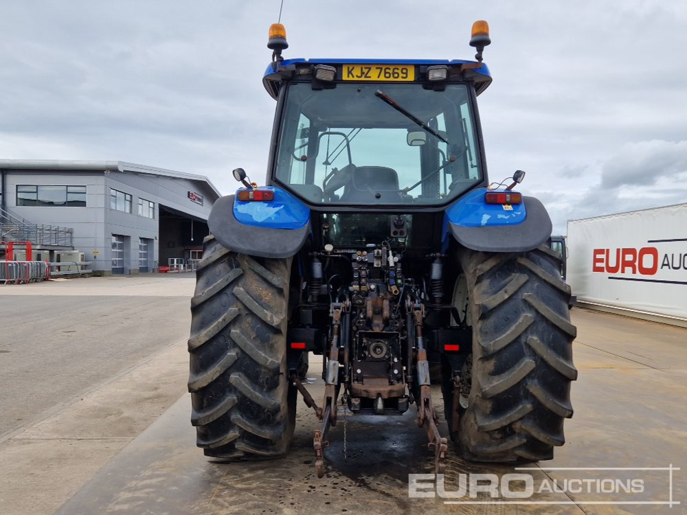 New Holland TM155 - Tracteur agricole: photos 4 New Holland TM155 - Tracteur agricole: photos 4