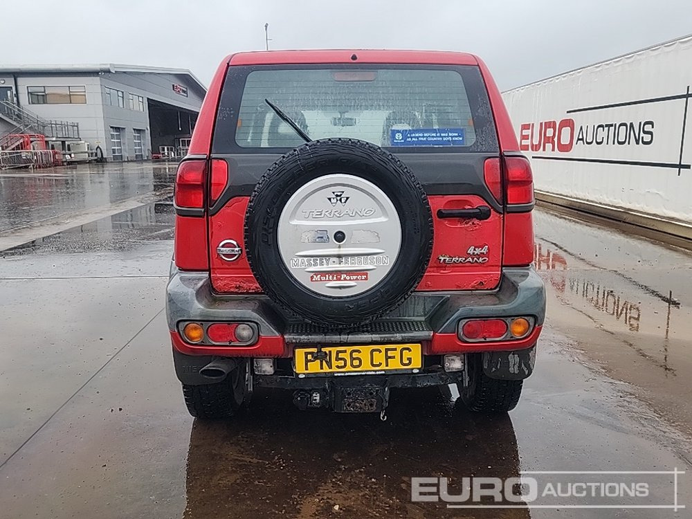 Nissan Terrano - SUV: photos 4 Nissan Terrano - SUV: photos 4