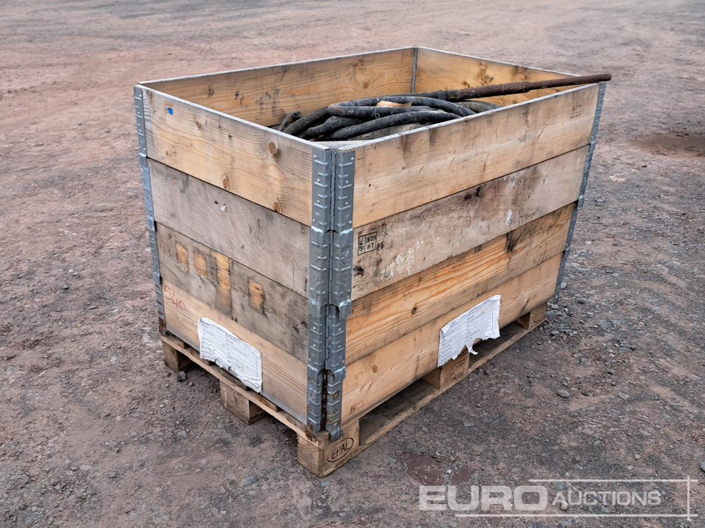 Pallet of Concrete Vibrating Pokers - Travaux routiers: photos 1 Pallet of Concrete Vibrating Pokers - Travaux routiers: photos 1