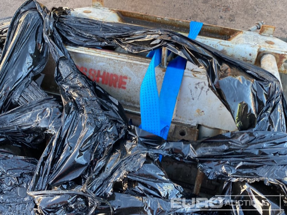 Matériel de chantier Pallet of Parts (2 of): photos 6 Matériel de chantier Pallet of Parts (2 of): photos 6