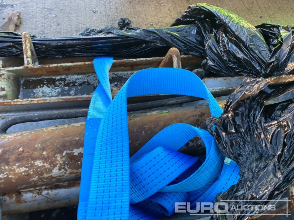 Matériel de chantier Pallet of Parts (2 of): photos 9 Matériel de chantier Pallet of Parts (2 of): photos 9