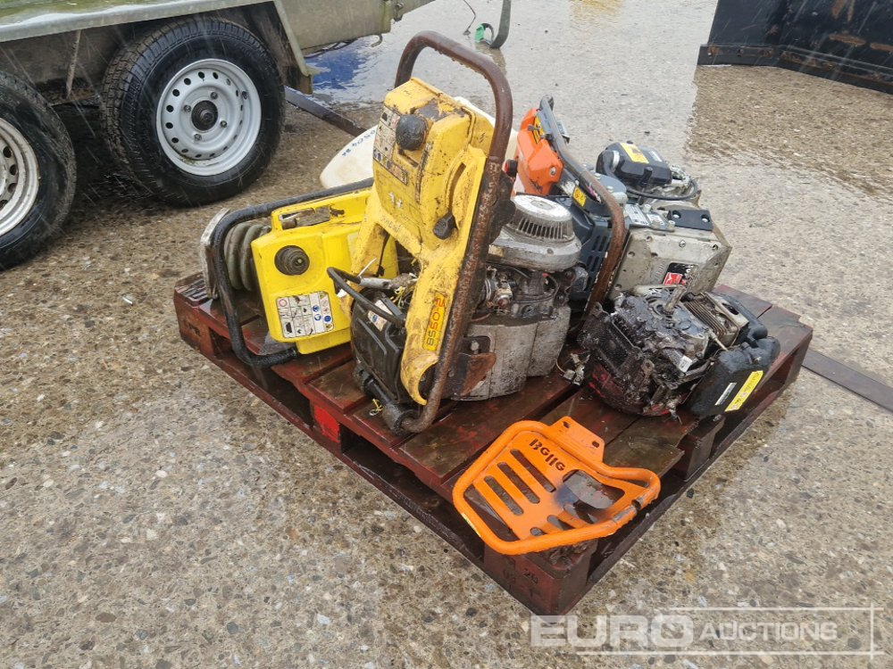 Pallet of Trench Compactor Spares - Travaux routiers: photos 1 Pallet of Trench Compactor Spares - Travaux routiers: photos 1
