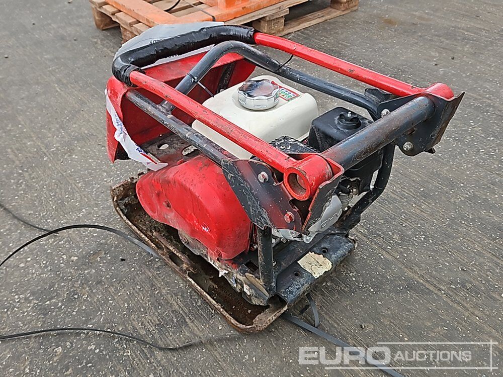 Petrol Compaction Plate, Honda Engine - Travaux routiers: photos 3 Petrol Compaction Plate, Honda Engine - Travaux routiers: photos 3