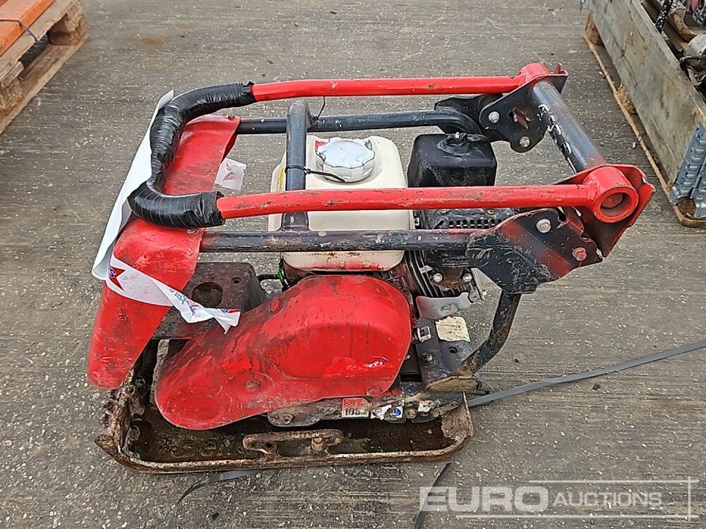 Petrol Compaction Plate, Honda Engine - Travaux routiers: photos 2 Petrol Compaction Plate, Honda Engine - Travaux routiers: photos 2