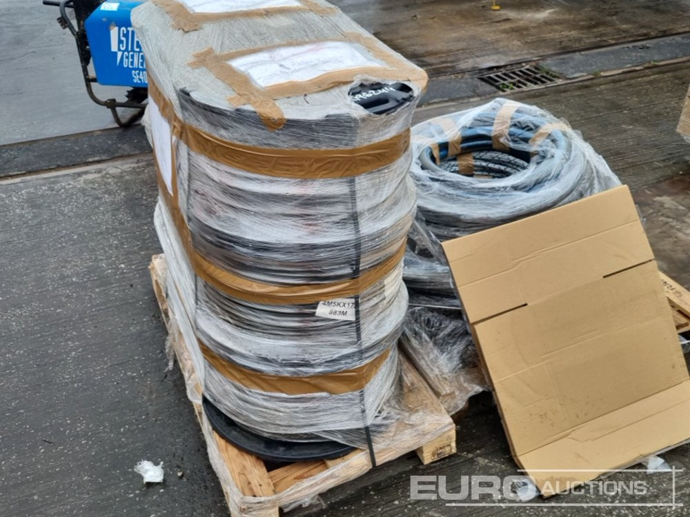 Hydraulic Hose (2 Pallets of) - Pièces de rechange: photos 5 Hydraulic Hose (2 Pallets of) - Pièces de rechange: photos 5