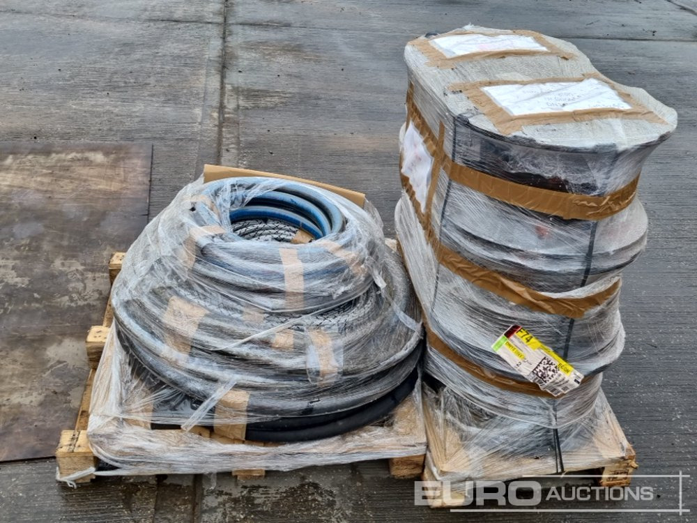 Hydraulic Hose (2 Pallets of) - Pièces de rechange: photos 2 Hydraulic Hose (2 Pallets of) - Pièces de rechange: photos 2